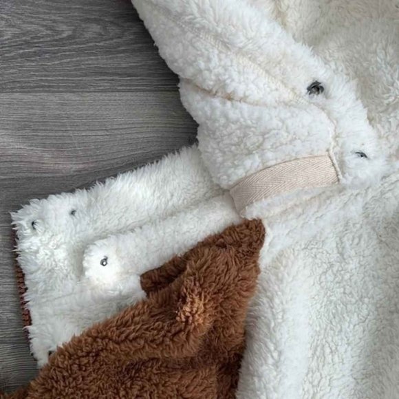 Revolve X Plush Apparel | Teddy Jacket with Removeable Hoodie - Picture 7 of 7